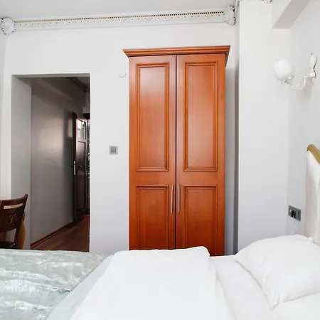 Californiacityhotel *