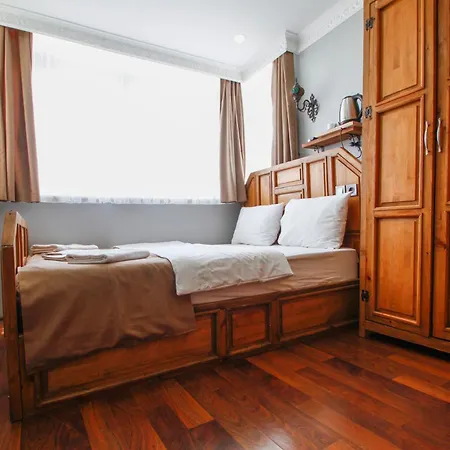 Californiacityhotel *