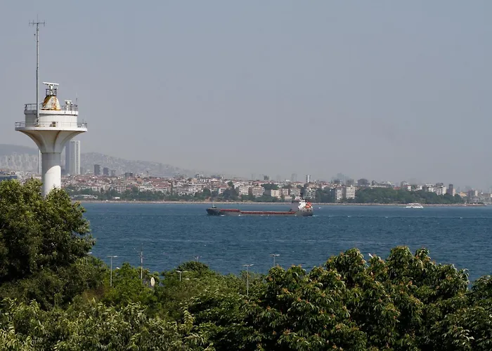 Californiacityhotel Отель *