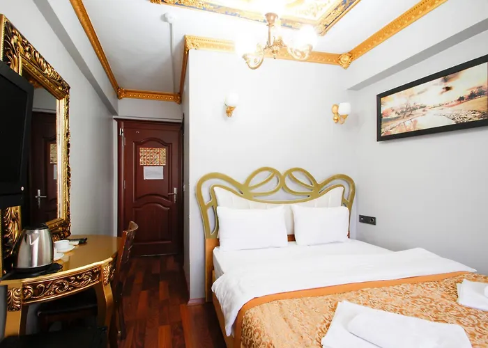 Californiacityhotel Отель